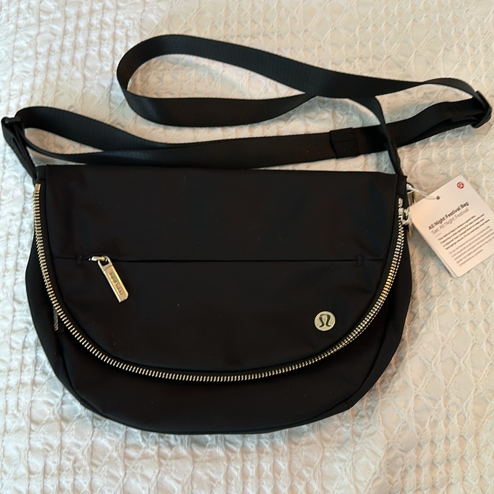 NWT Lululemon All Night Festival Bag 5L SOLD OUT ONLINE 2024 - Picture 5 of 7